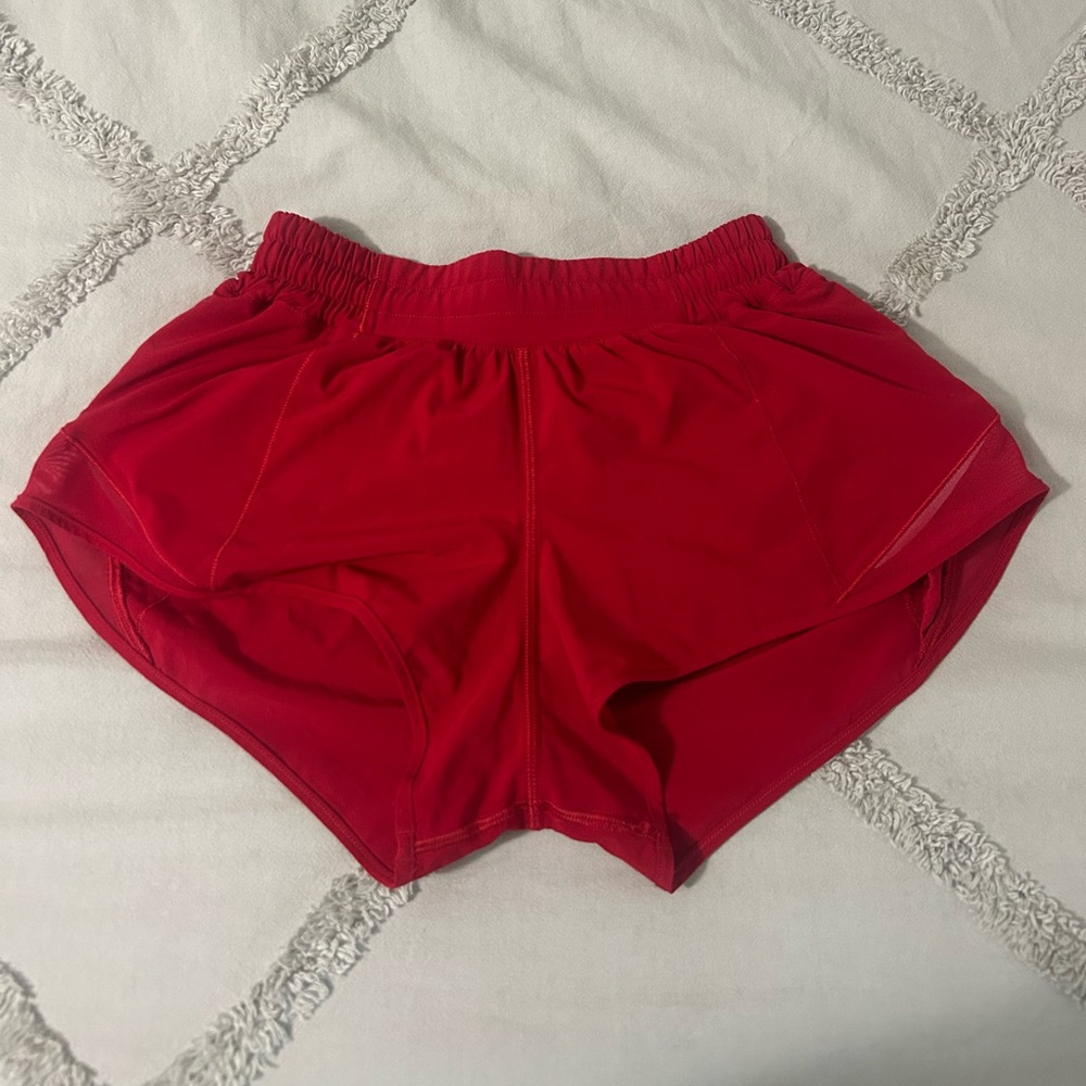 Lululemon Shorts - Size 4, 2.5”